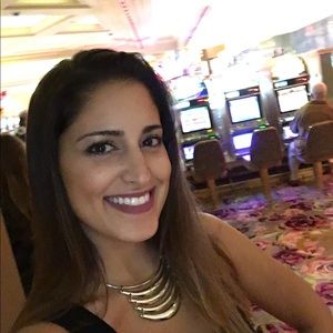 Meet your Posher, Bianca